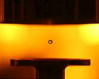 Researchers levitate water droplets to improve contaminant detection