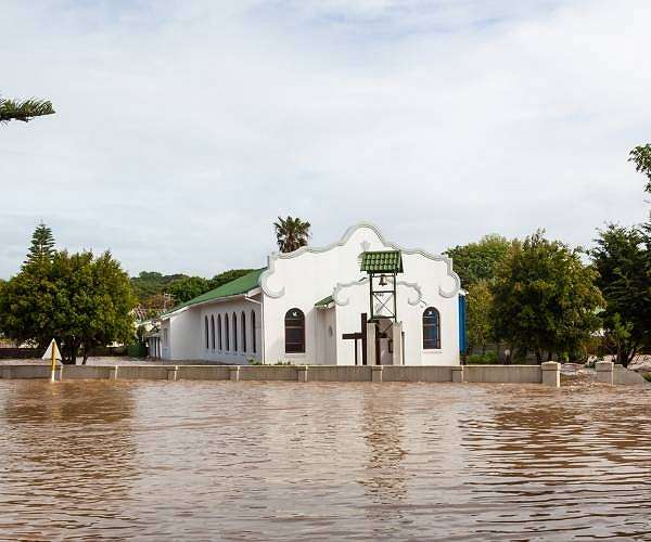 Flash flood kills 14 at Johannesburg church ritual