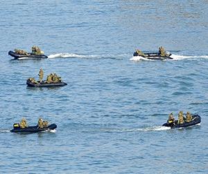 S.Korea fires warning shots to drive away N.Korean ships