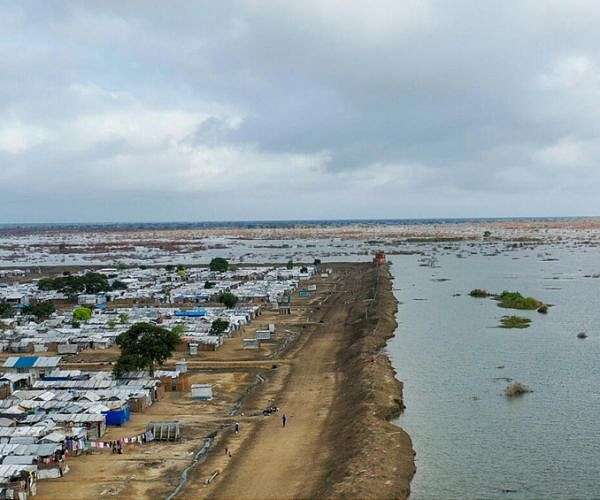 Battling to keep floodwaters at bay in South Sudan; 10 dead, 18 missing in Nepal floods and landslides