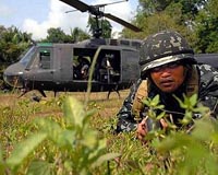 Philippine military attacks hardline Muslim renegades