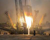 Two Americans, one Russian blast off for ISS