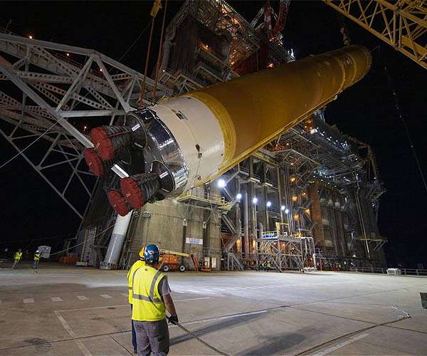 NASA Removes Rocket Core Stage for Artemis Moon Mission from Stennis Test Stand