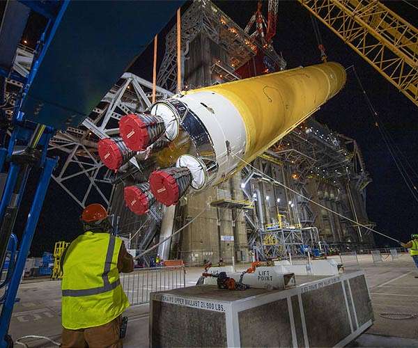 Senators: U.S. aims to stay on top in international space race