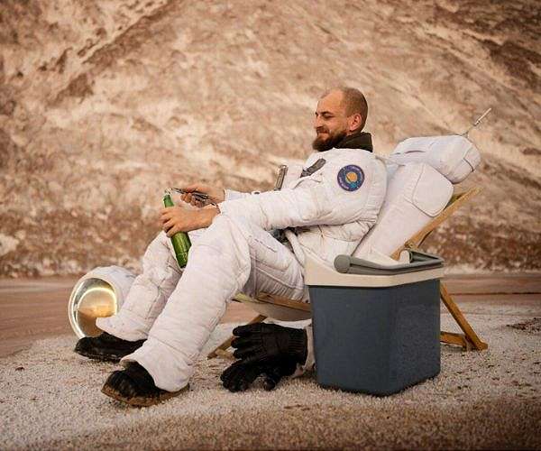Become a Popular Space Tech Influencer on Social Media: Best Tips from Viplikes