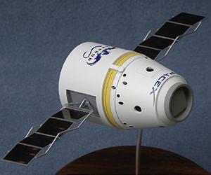 SpaceX Completes Design Review of Dragon