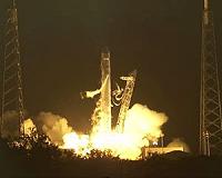 SpaceX Signs New Commercial Launch Contracts