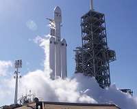 SpaceX carries out first commercial launch of Falcon Heavy
