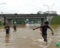 13 dead as monsoon triggers havoc in Sri Lanka capital