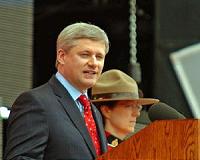 Canada sent 69 soldiers to Iraq: Harper