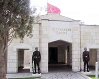 Historic tomb critical factor in Turkey's anti-IS role