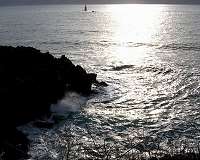 Glitter helps to monitor ocean waves
