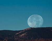 Supermoon brightens night sky: A lesson in orbital mechanics