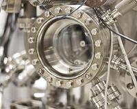 Platinum and iron oxide working together get the job done