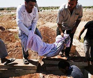 At least 30 dead in 'air strike' on Syria fuel station