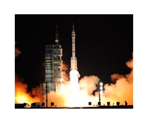 Thousands of dreams to fly on Shenzhou 8