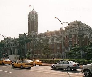 Dramatic vote looms in Taiwan as China, US watch