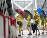 Typhoon slams into Taiwan, at least two missing