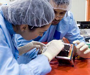Students: are you ready to fly your satellites in space?