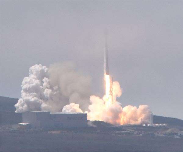 SpaceX launches second U.S. reconnaissance satellite on Falcon 9 rocket