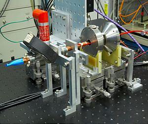 Chips meet Tubes: World's First Terahertz Vacuum Amplifier