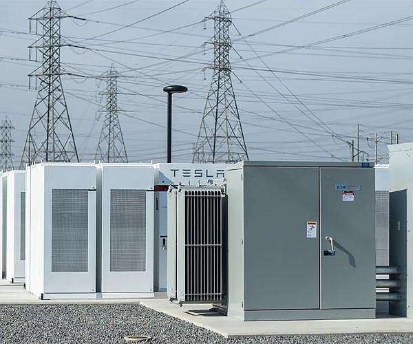 Safer, more powerful batteries for electric cars, power grid