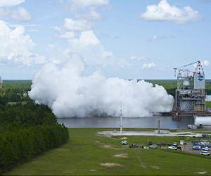J-2X Engine With Nozzle Extension Goes the Distance