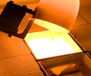 Robot speeds up glass development
