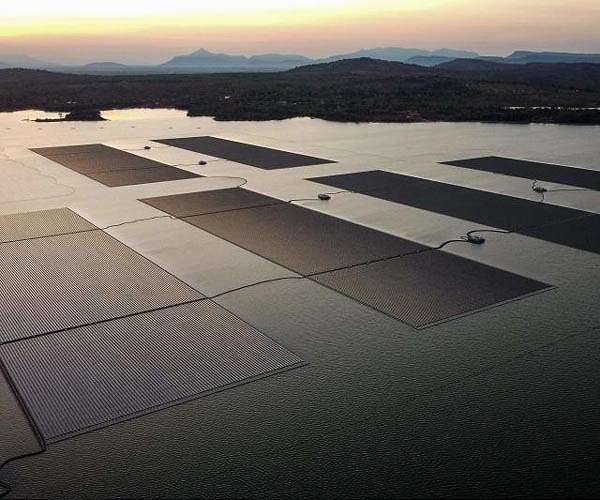 Thailand makes green push with floating hydro-solar power project