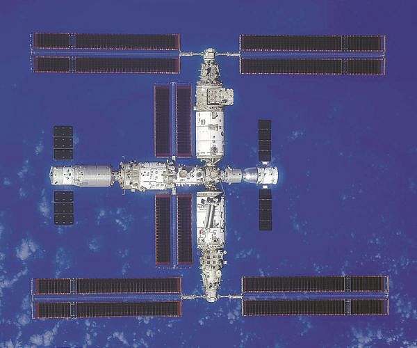 China Manned Space Agency Delegation Highlights SARs' Role in Space Program