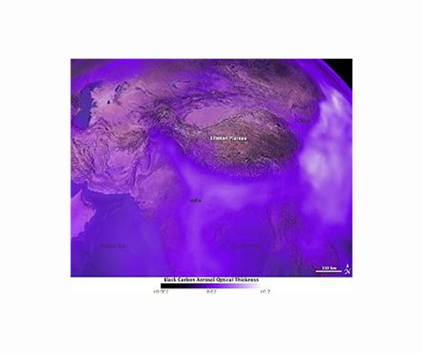 Black carbon aerosols accelerate loss of glacial mass over the Tibetan plateau