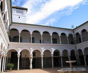 Traditional courtyards: an example of eco-efficiency for architects