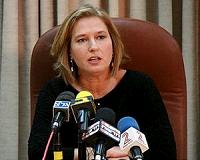Israeli negotiator under attack for meeting Abbas