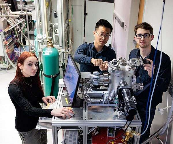 Self-driving lab learns to grow materials on its own