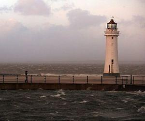 Britain urged to gird for extreme weather