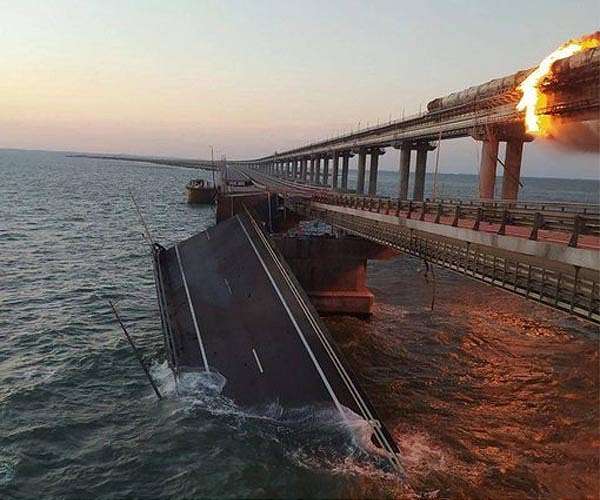 Ukrainian official acknowledges attacks on Crimean Bridge, Russian Navy