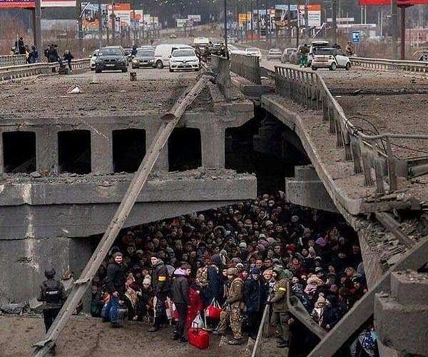 Fresh evacuation efforts for devastated Ukraine cities