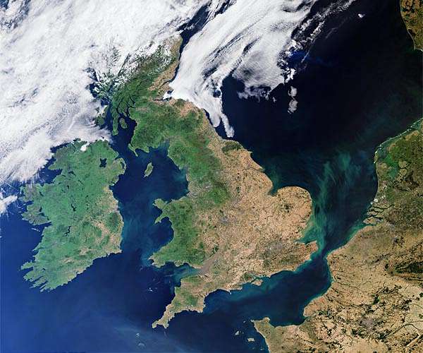 UK leads Europe in race for space investment, new report finds