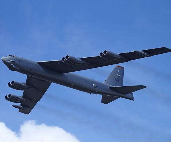 US authorities probing airliner's close call with B-52 bomber