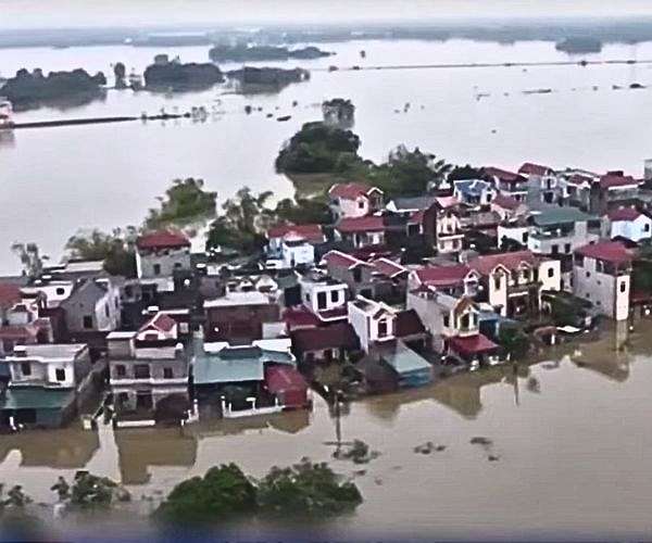 Hanoi river level hits 20-year high as SE Asia typhoon toll nears 200