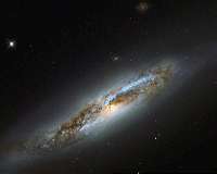 Hubble catches a transformation in the Virgo constellation