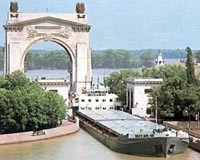 Russia And Kazakhstan Eye Rival Water Canals Developments