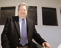 Whale chief says Japan must compromise