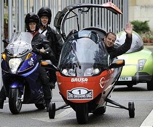 Electric vehicles aim for 'longest and greenest' world tour