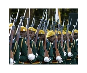 Zimbabwe defence chief refuses to meet PM: report