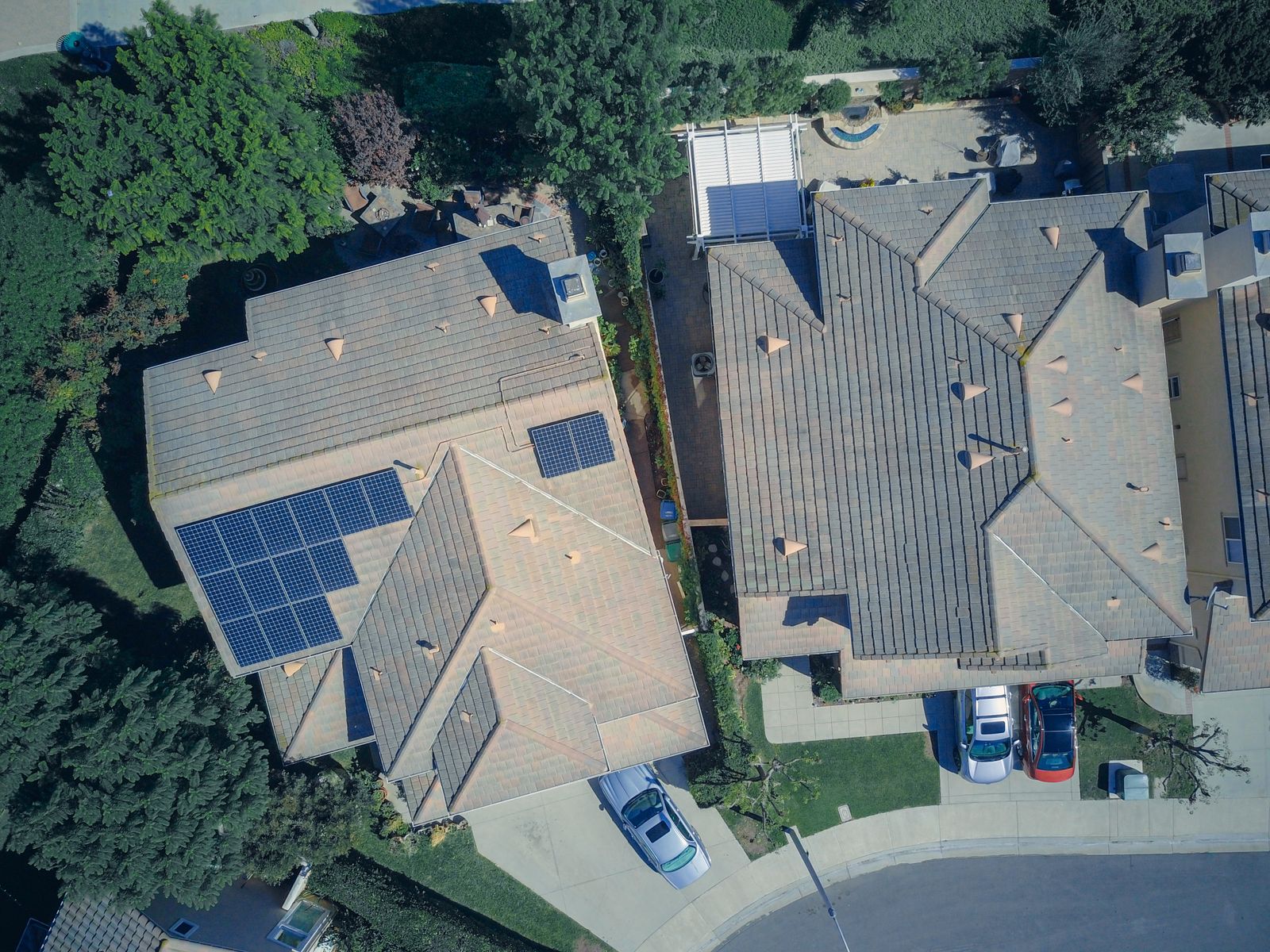 Most rooftop monocrystalline solar cells begin as wafers sliced from one continuous crystal pulled from molten silicon at 1,414 degrees Celsius, in a growth cycle that can run for roughly two days before the finished panel reaches a roof